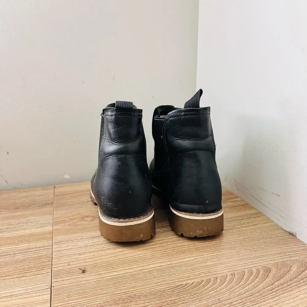 Chaco Fields Chelsea Black Leather Ankle Boots Women’s Size 8